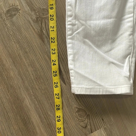 Eileen Fisher Midrise Slim Leg Jeans in White Size 8 Casual Stretch denim - Picture 11 of 12